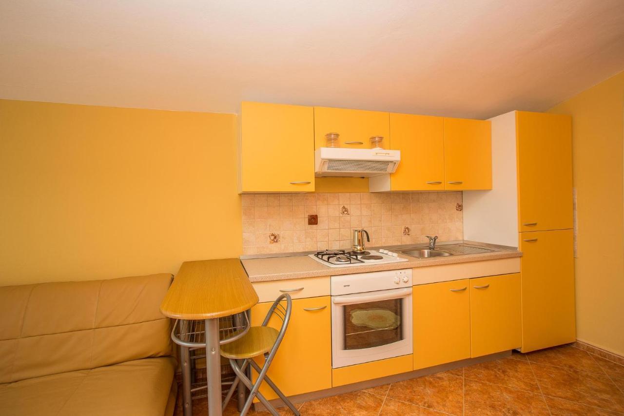 Apartments Nada Palit エクステリア 写真
