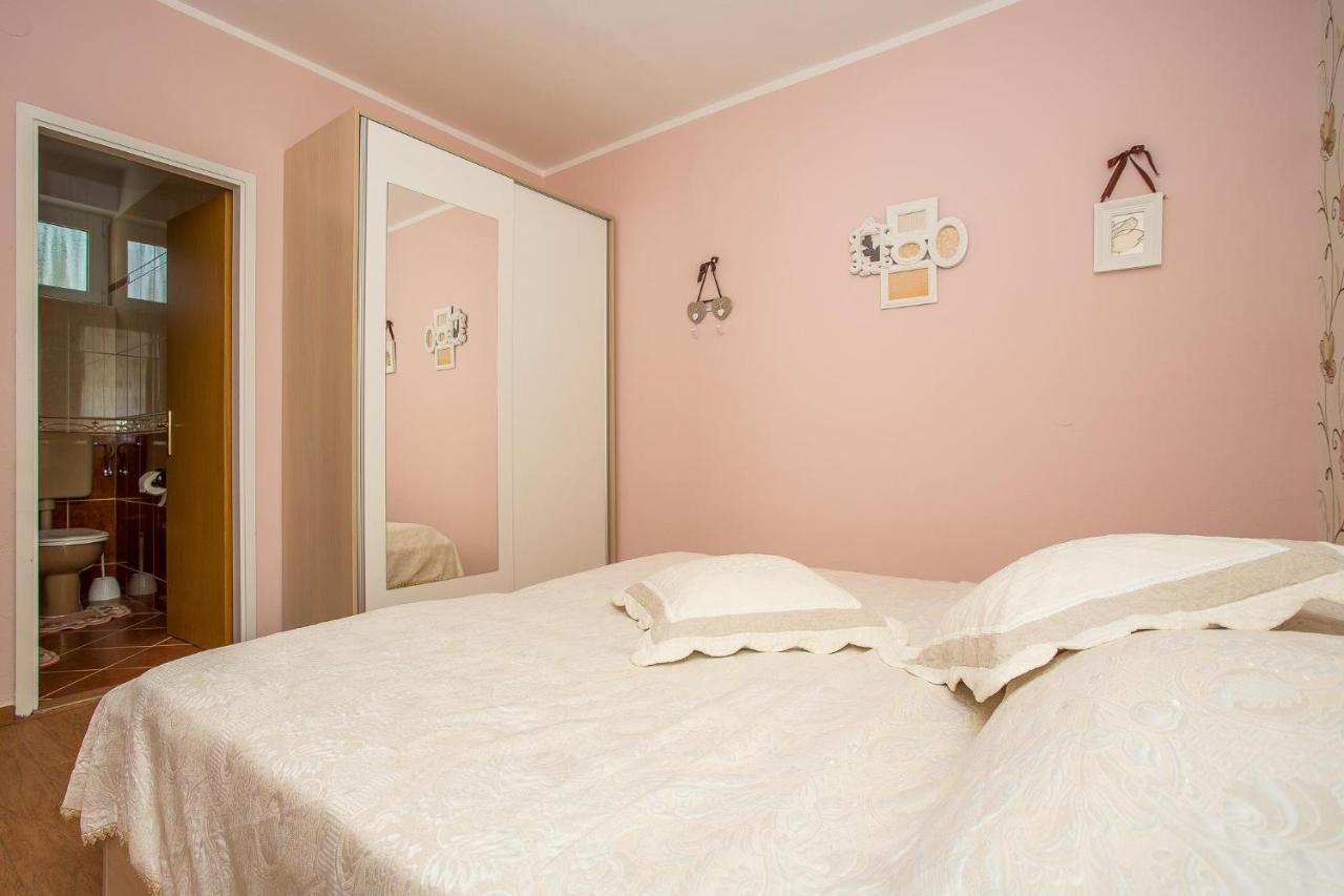 Apartments Nada Palit エクステリア 写真